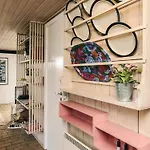 Vakantiehuis Three-Bedroom Holiday home in Løkken 39