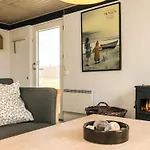 Three-Bedroom Holiday home in Løkken 39 Vakantiehuis