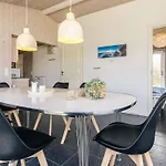 Three-Bedroom Holiday home in Løkken 39 Vakantiehuis
